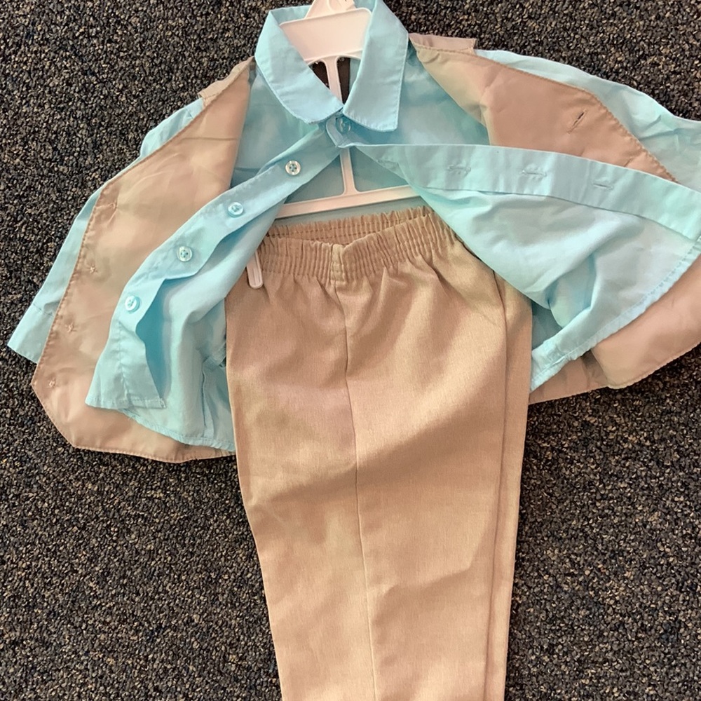 Dockers Beige Suit with vest and blue shirt - 18 month - Picture 4 of 6